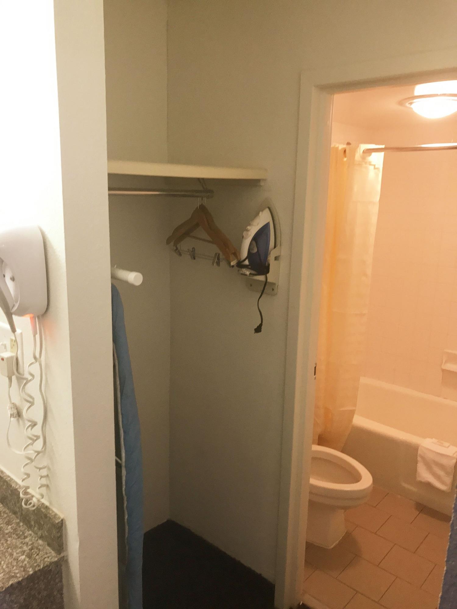 Days Inn&Suites Mobile Tillmans Corner Extérieur photo
