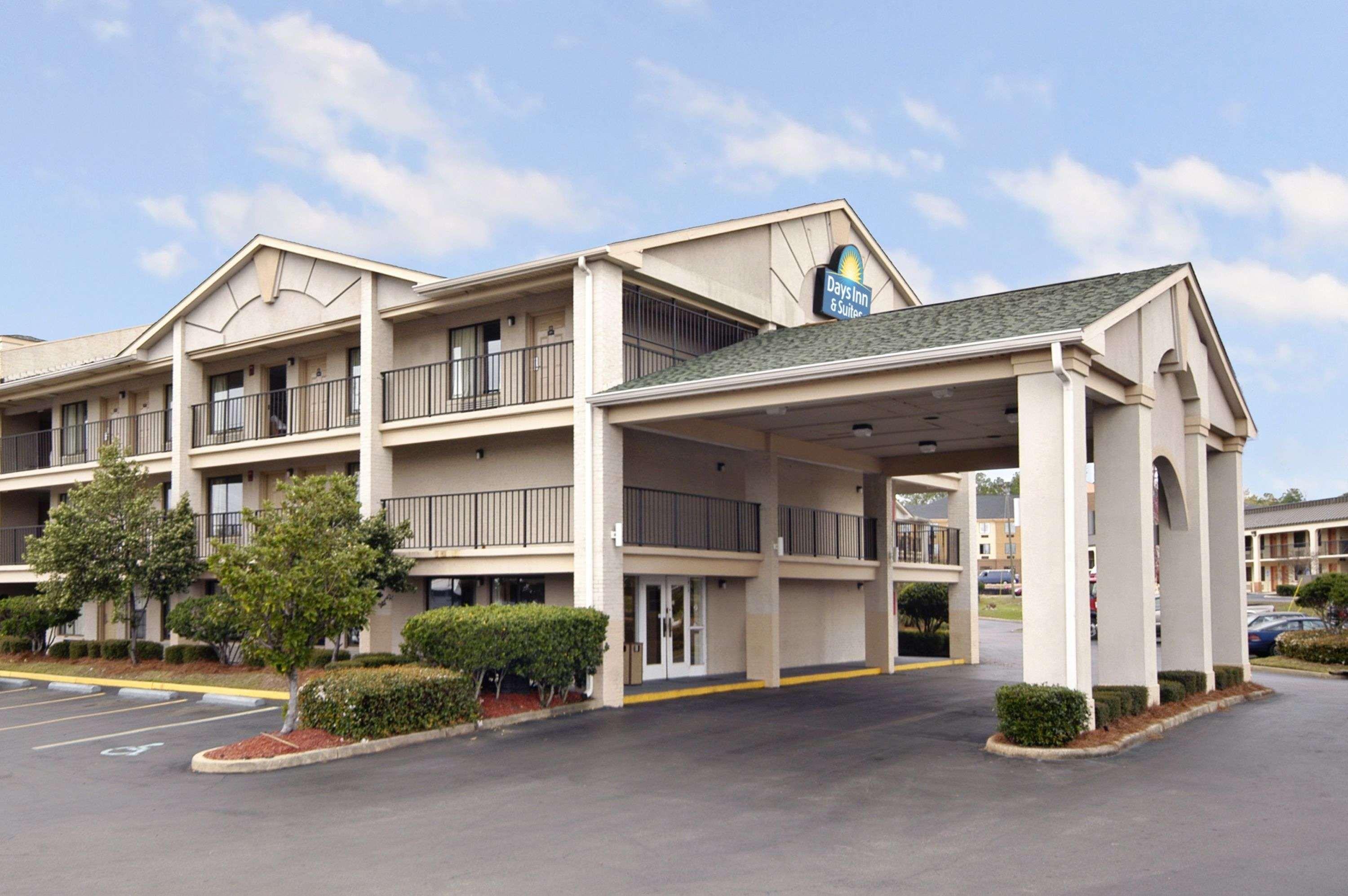 Days Inn&Suites Mobile Tillmans Corner Extérieur photo