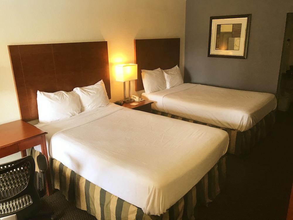 Days Inn&Suites Mobile Tillmans Corner Extérieur photo