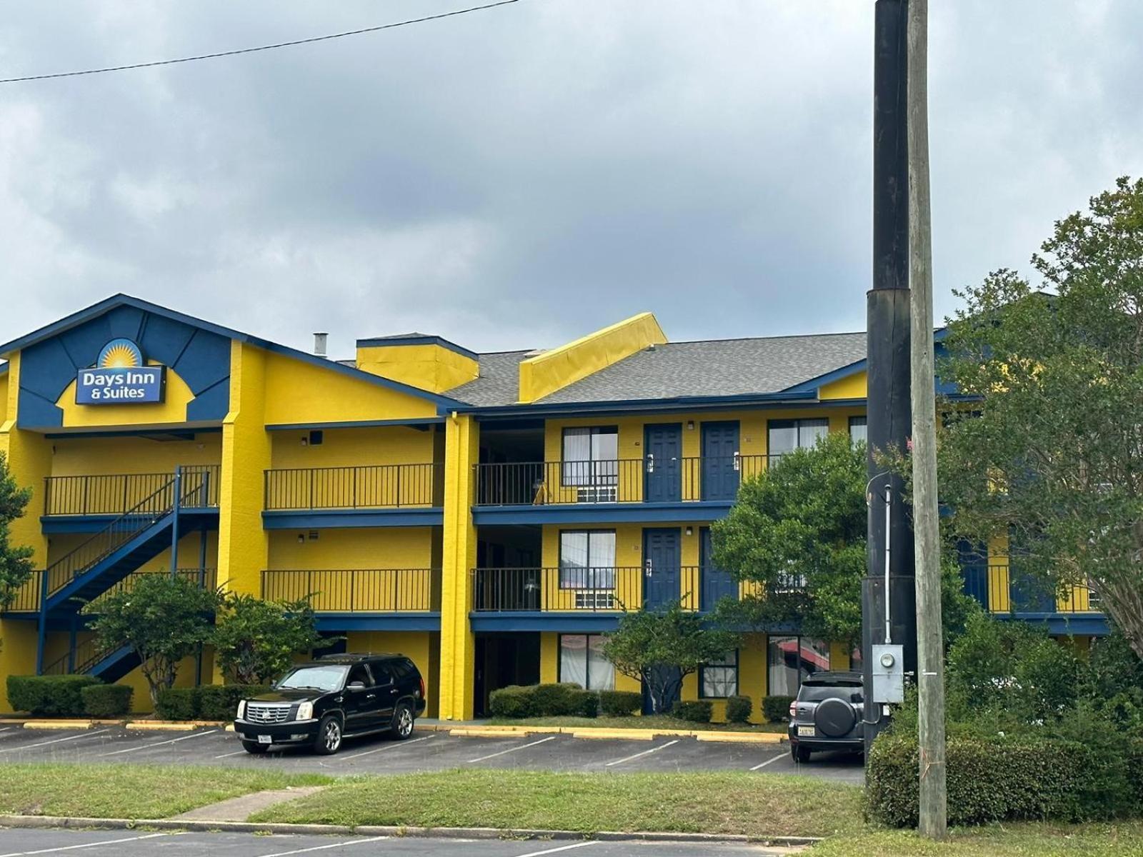 Days Inn&Suites Mobile Tillmans Corner Extérieur photo