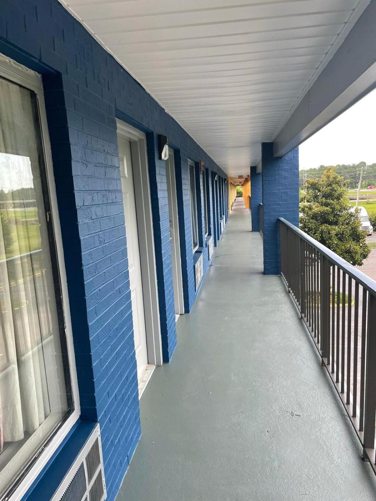 Days Inn&Suites Mobile Tillmans Corner Extérieur photo