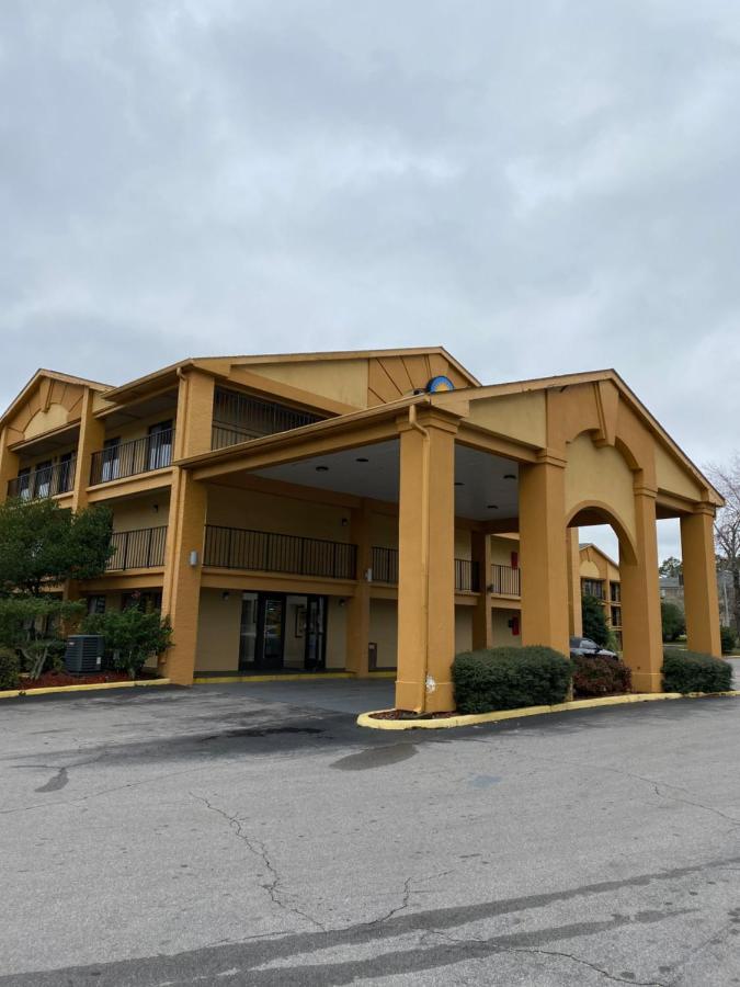 Days Inn&Suites Mobile Tillmans Corner Extérieur photo